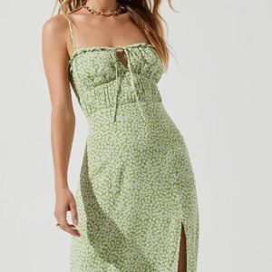 Astr the Label - Avalee Ditzy Floral Cut Out Midi